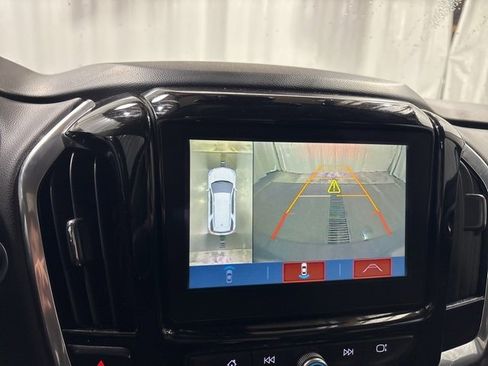 Used 2019 Chevrolet Traverse RS w/ LPO, 'HIT The Road' Package image 20