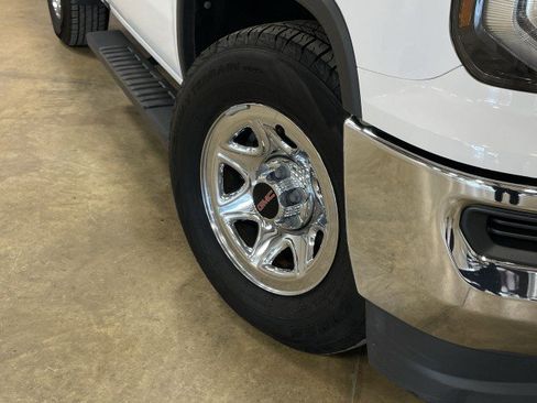 Used 2017 GMC Sierra 1500 2WD Regular Cab w/ Sierra Convenience Package image 11