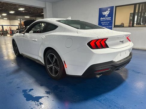 Certified 2025 Ford Mustang Coupe RWD image 11
