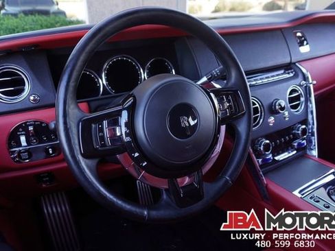 Used 2020 Rolls-Royce Cullinan image 16