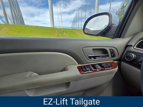 Certified 2013 Chevrolet Silverado 1500 LTZ w/ LTZ Plus Package AWD/4WD image 23