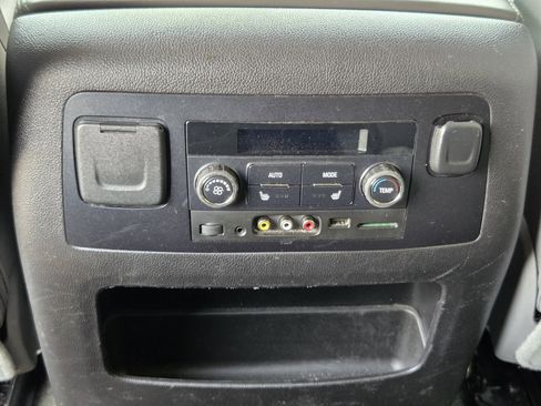 Used 2016 Chevrolet Tahoe LT image 13