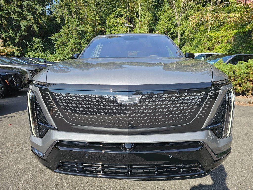 New 2027 Cadillac Vistiq Luxury AWD/4WD image 2