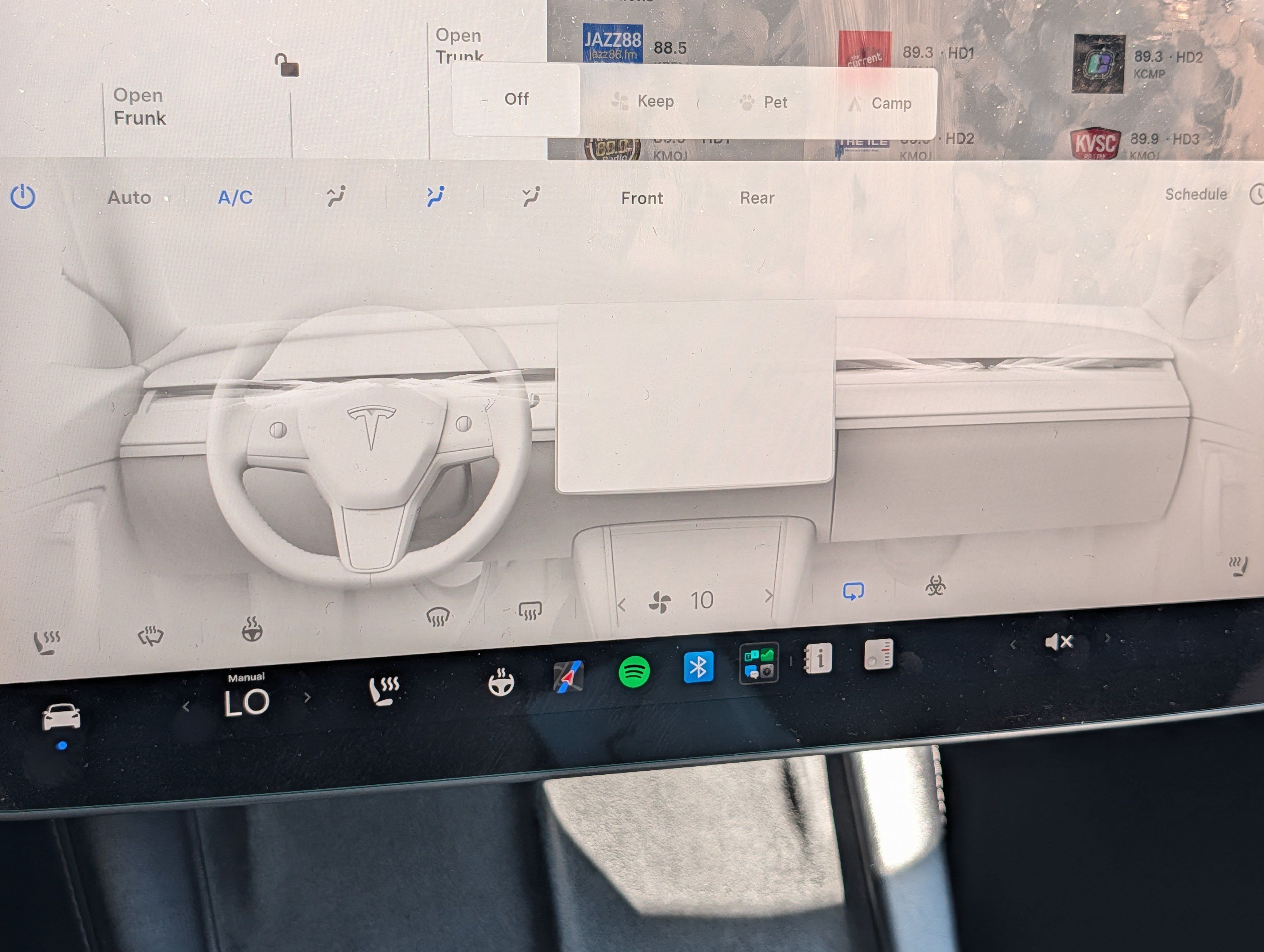 Used 2024 Tesla Model Y Long Range AWD/4WD image 23