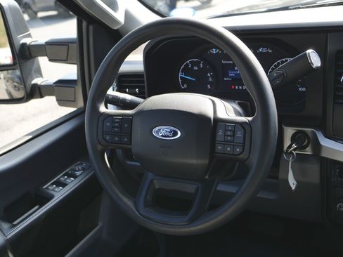 Used 2024 Ford F350 XL RWD image 26