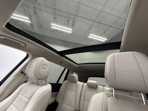 Certified 2024 Mercedes-Benz GLS 580 4MATIC image 36