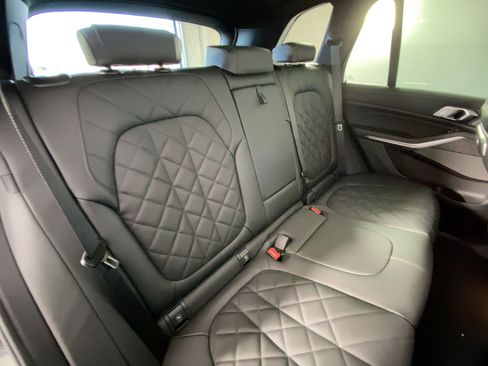 Used 2026 BMW X5 sDrive40i w/ Premium Package image 30