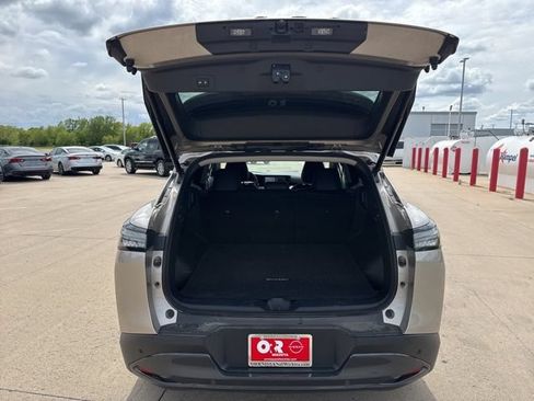Used 2025 Nissan Murano SL AWD/4WD image 11