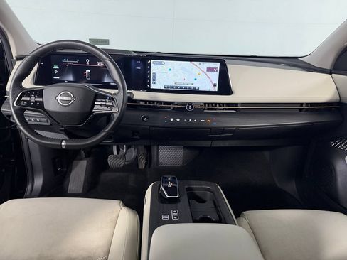 Used 2023 Nissan Ariya FWD image 16