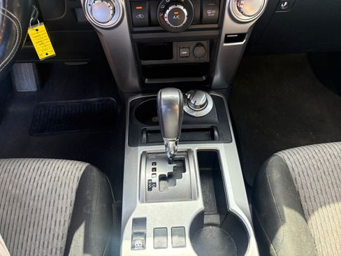 Used 2021 Toyota 4Runner SR5 AWD/4WD image 10