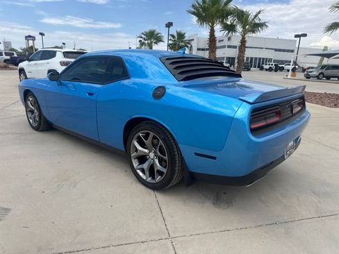 Used 2015 Dodge Challenger R/T w/ Quick Order Package 28B R/T RWD image 3