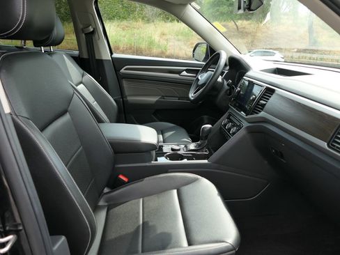 Used 2023 Volkswagen Atlas SE AWD/4WD image 28