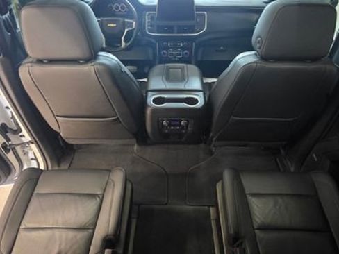 Used 2021 Chevrolet Tahoe LT w/ LT Signature Package image 33