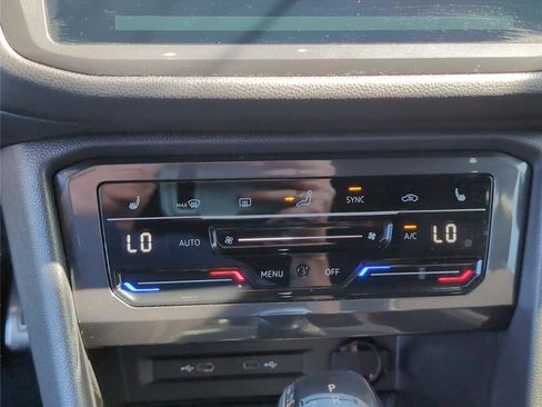 Used 2023 Volkswagen Tiguan SE R-Line image 19