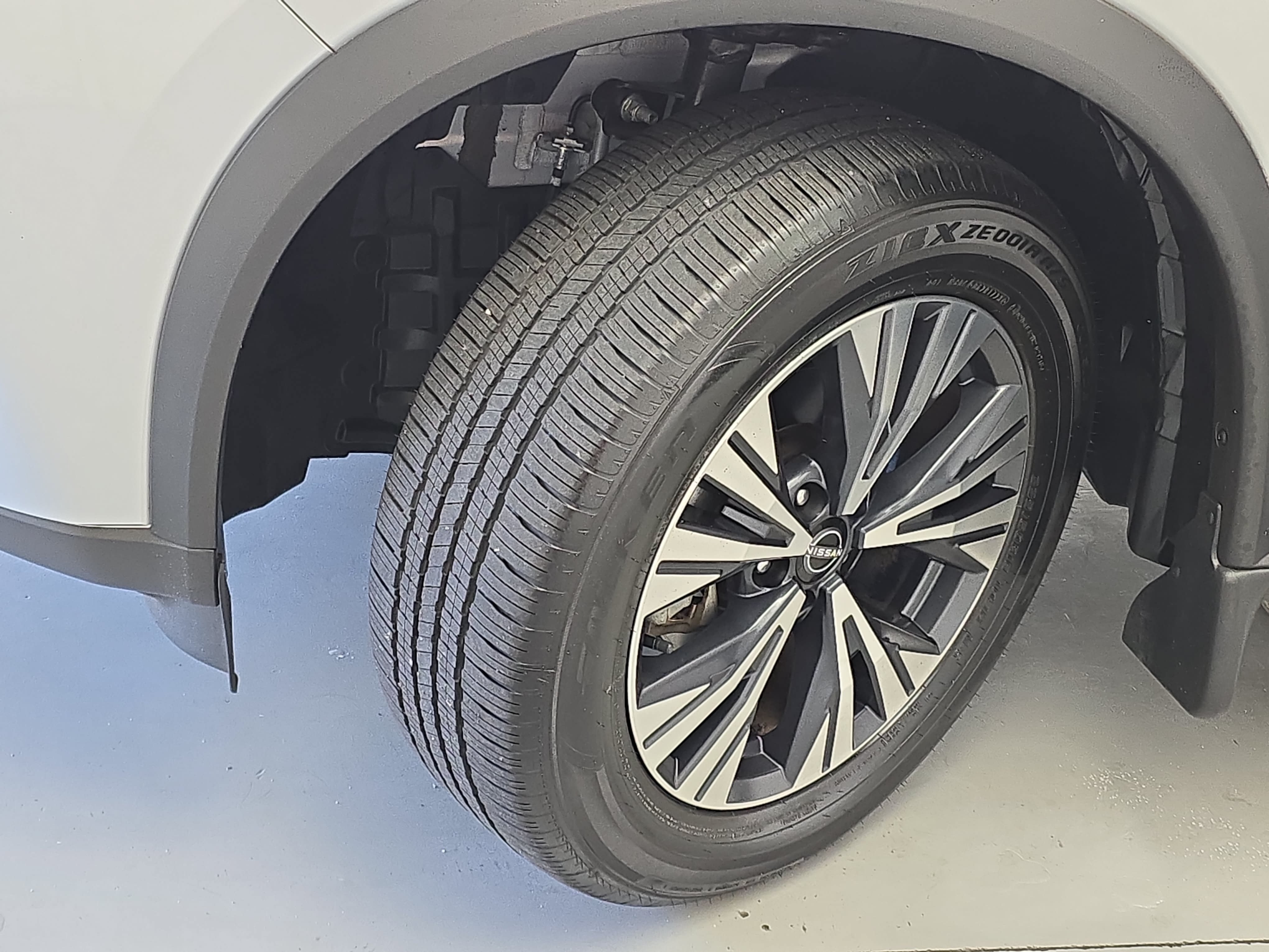 Certified 2023 Nissan Rogue SV w/ SV Premium B Package FWD image 32