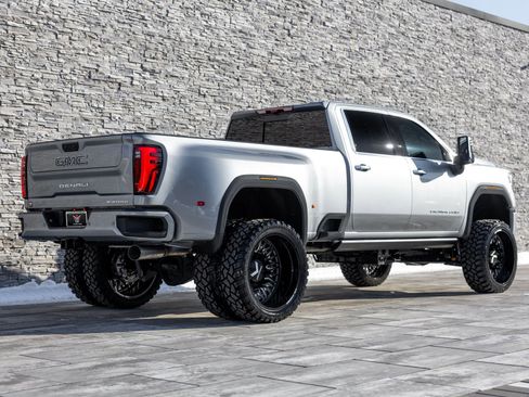 Used 2026 GMC Sierra 3500 Denali Ultimate image 13