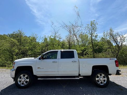 Used 2017 Chevrolet Silverado 2500 LTZ w/ Duramax Plus Package AWD/4WD image 8