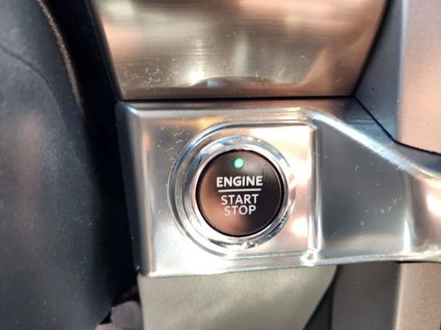 Used 2021 Ford F150 Lariat w/ Equipment Group 502A High image 19