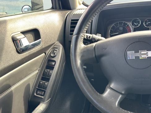 Used 2007 HUMMER H3 AWD/4WD image 26
