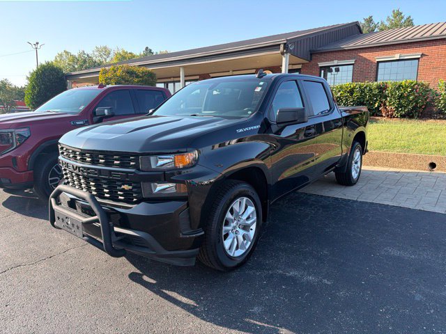 Used 2021 Chevrolet Silverado 1500 Custom AWD/4WD image 2
