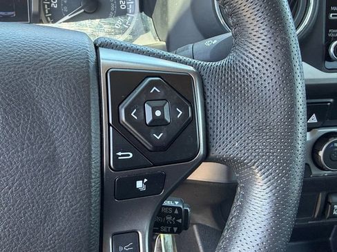 Certified 2022 Toyota Tacoma SR5 RWD image 23