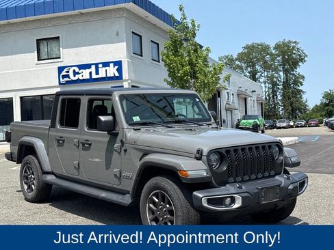 Used 2021 Jeep Gladiator Overland w/ Popular Equipment Package AWD/4WD image 1