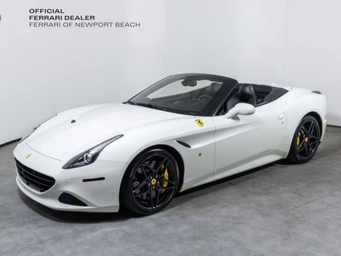 Certified 2016 Ferrari California T image 1