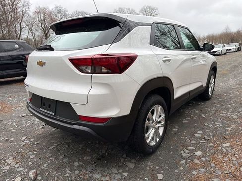 Used 2023 Chevrolet TrailBlazer LS image 4