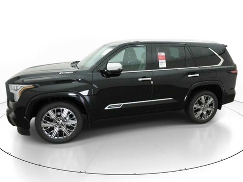 Used 2026 Toyota Sequoia Capstone AWD/4WD image 1