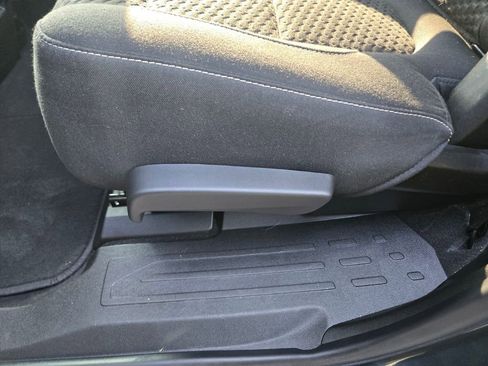 Used 2019 GMC Acadia SLE w/ Driver Alert Package I image 28