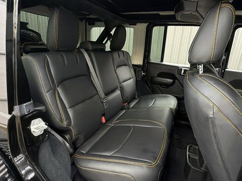 Used 2024 Jeep Wrangler Unlimited w/ Convenience Group AWD/4WD image 44