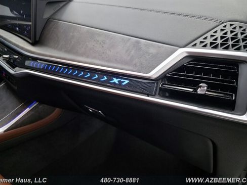 Used 2024 BMW X7 xDrive40i w/ M Sport Package AWD/4WD image 23