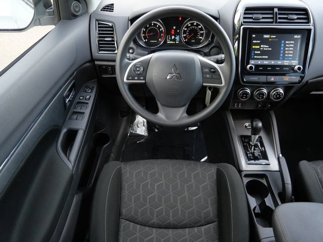 Used 2026 Mitsubishi Outlander Sport ES AWD/4WD image 12