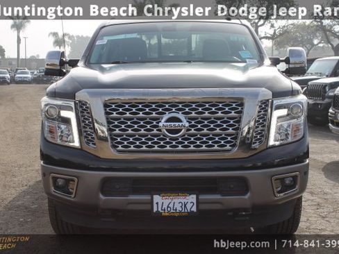 Used 2018 Nissan Titan Platinum Reserve w/ Platinum Utility Package image 2