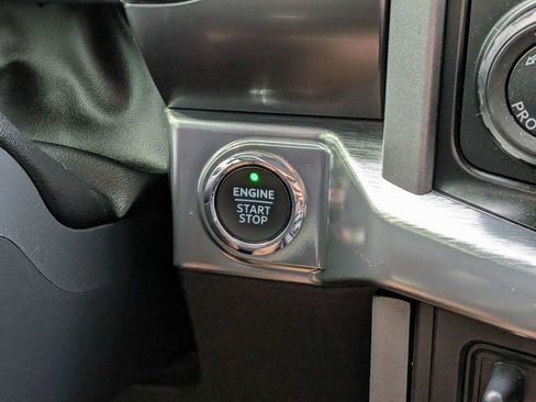 Used 2021 Ford F150 Lariat AWD/4WD image 25