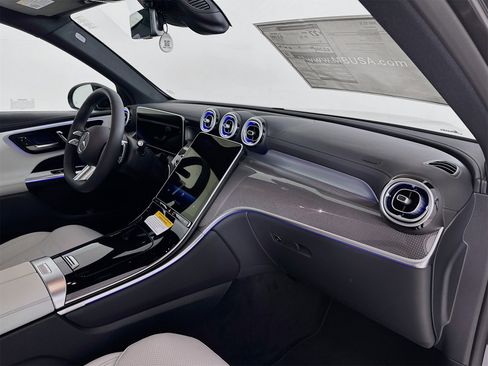 New 2026 Mercedes-Benz GLC 300 GLC 300 image 32