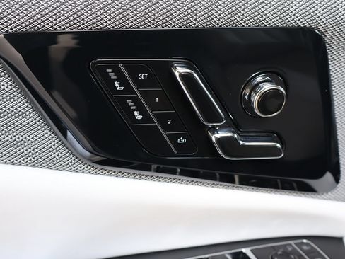 Used 2025 Cadillac Optiq Sport 1 AWD/4WD image 10