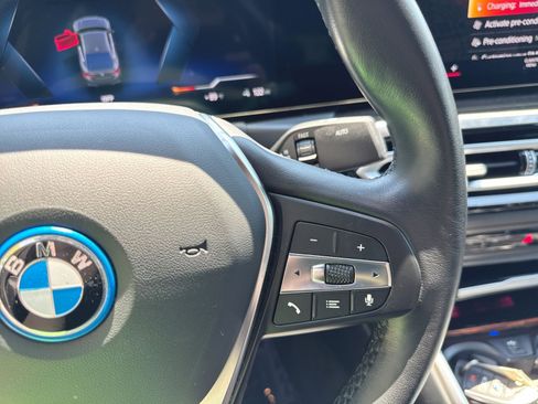 Used 2023 BMW i4 eDrive35 w/ Premium Package RWD image 17