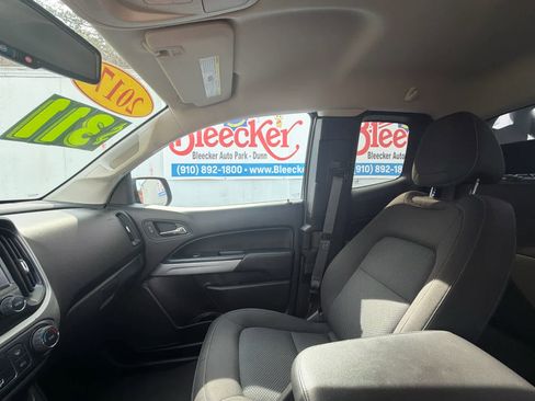 Used 2017 Chevrolet Colorado LT image 31