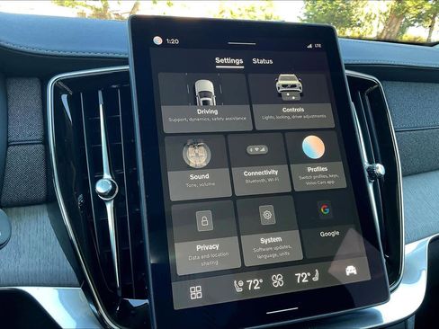 New 2026 Volvo XC90 B6 Ultra w/ Protection Package image 22