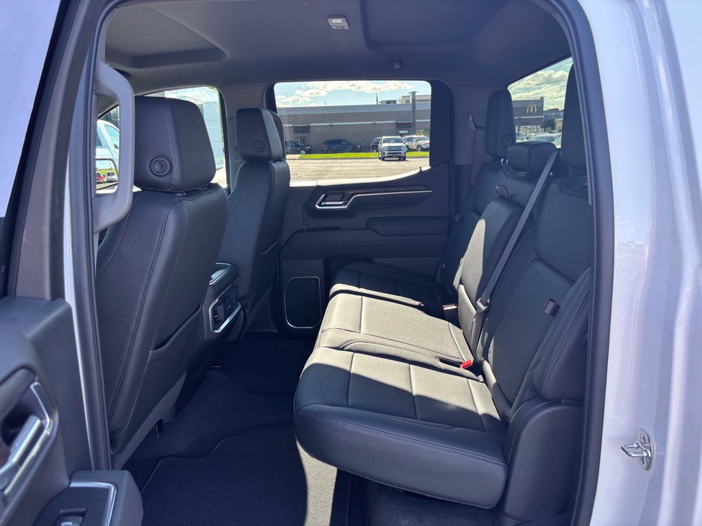 Used 2026 GMC Sierra 1500 SLT w/ SLT Convenience Package AWD/4WD image 30