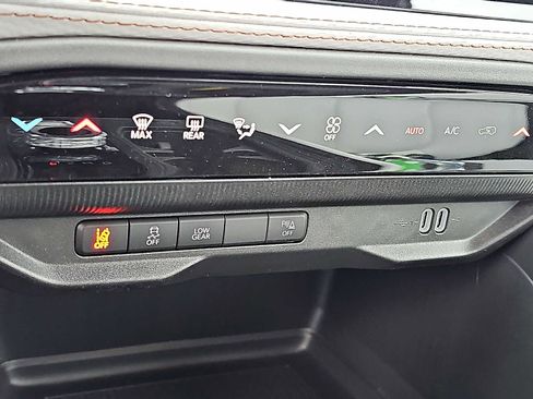 New 2026 Jeep Cherokee Limited image 16