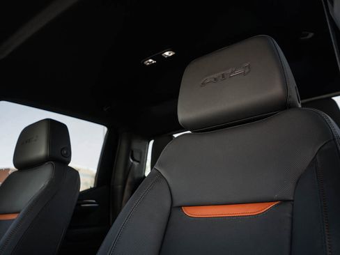 New 2026 GMC Sierra 1500 AT4 w/ AT4 Premium Package AWD/4WD image 18