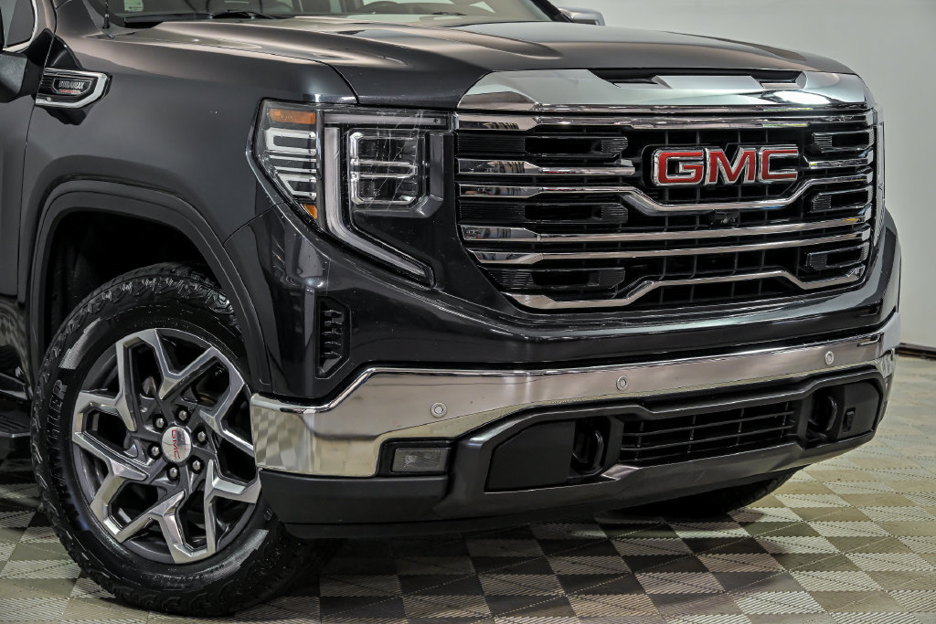 Certified 2022 GMC Sierra 1500 SLT w/ SLT Premium Plus Package AWD/4WD image 2