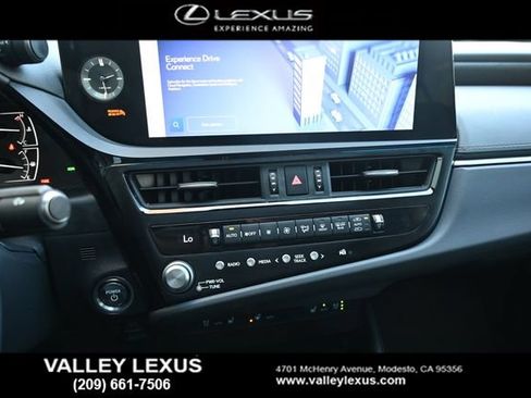 Certified 2024 Lexus ES 300h w/ Premium Package FWD image 8