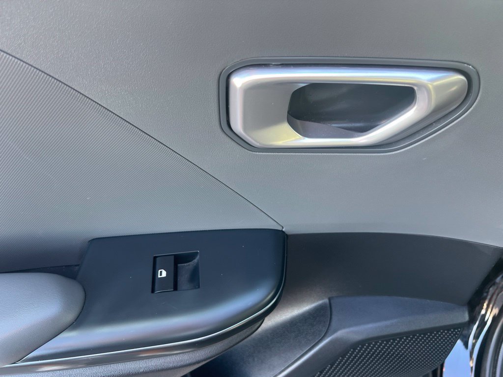 Used 2025 Kia K4 FWD image 23
