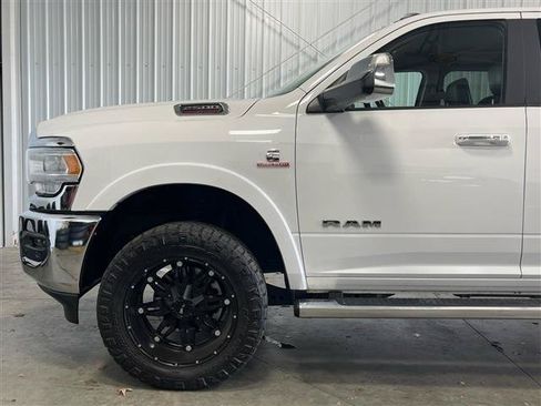 Used 2021 RAM 2500 Laramie AWD/4WD image 40