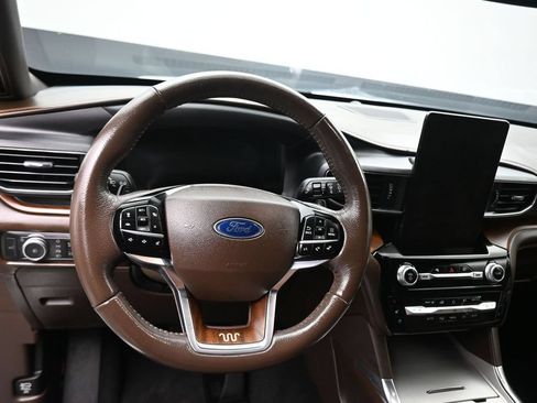 Used 2021 Ford Explorer King Ranch w/ Premium Technology Package AWD/4WD image 14