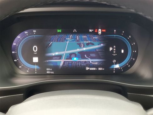 Certified 2023 Volvo XC40 B4 Ultimate w/ Protection Package Premier image 25