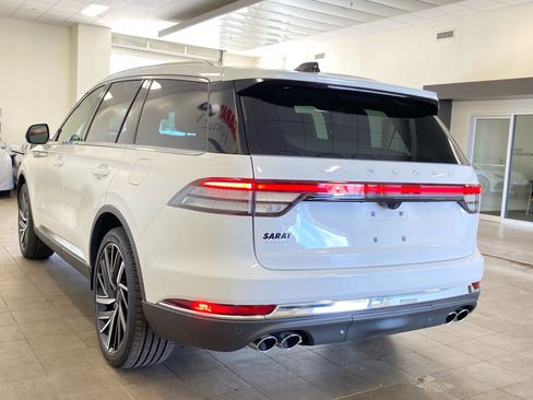 New 2026 Lincoln Aviator Reserve AWD/4WD image 12